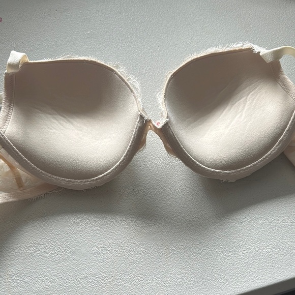 Victoria secret lace bra - Picture 6 of 7